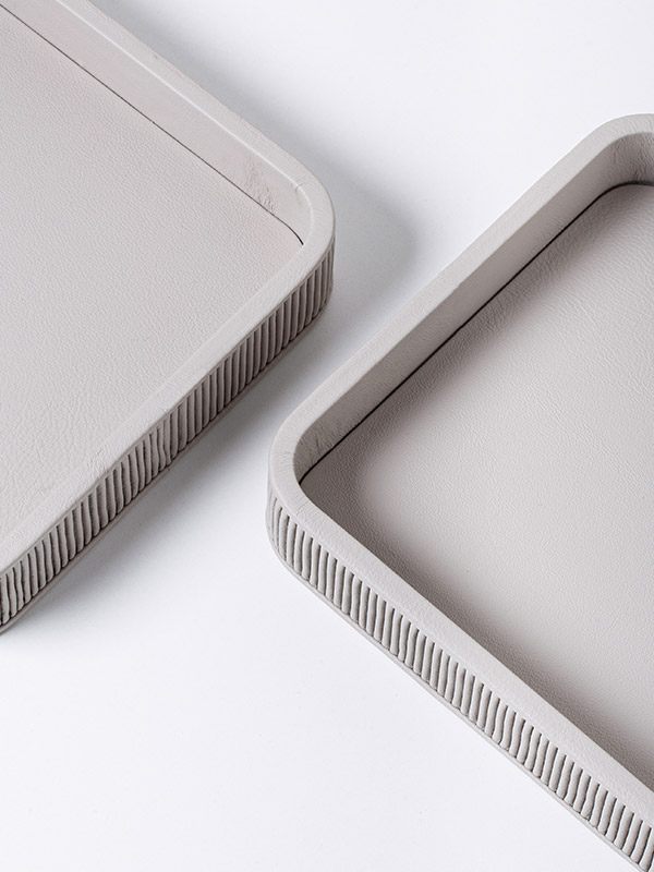 trays-leather